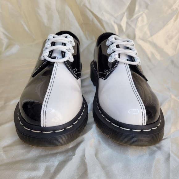 Dr. Martens Tolyo 1461 black/white patent leather oxford shoes - Picture 2 of 8